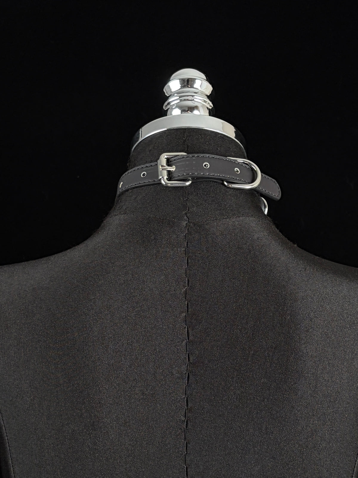 EVERGLIMP — Silver Heart Color-Changing Leather Choker -Black to Rainbow