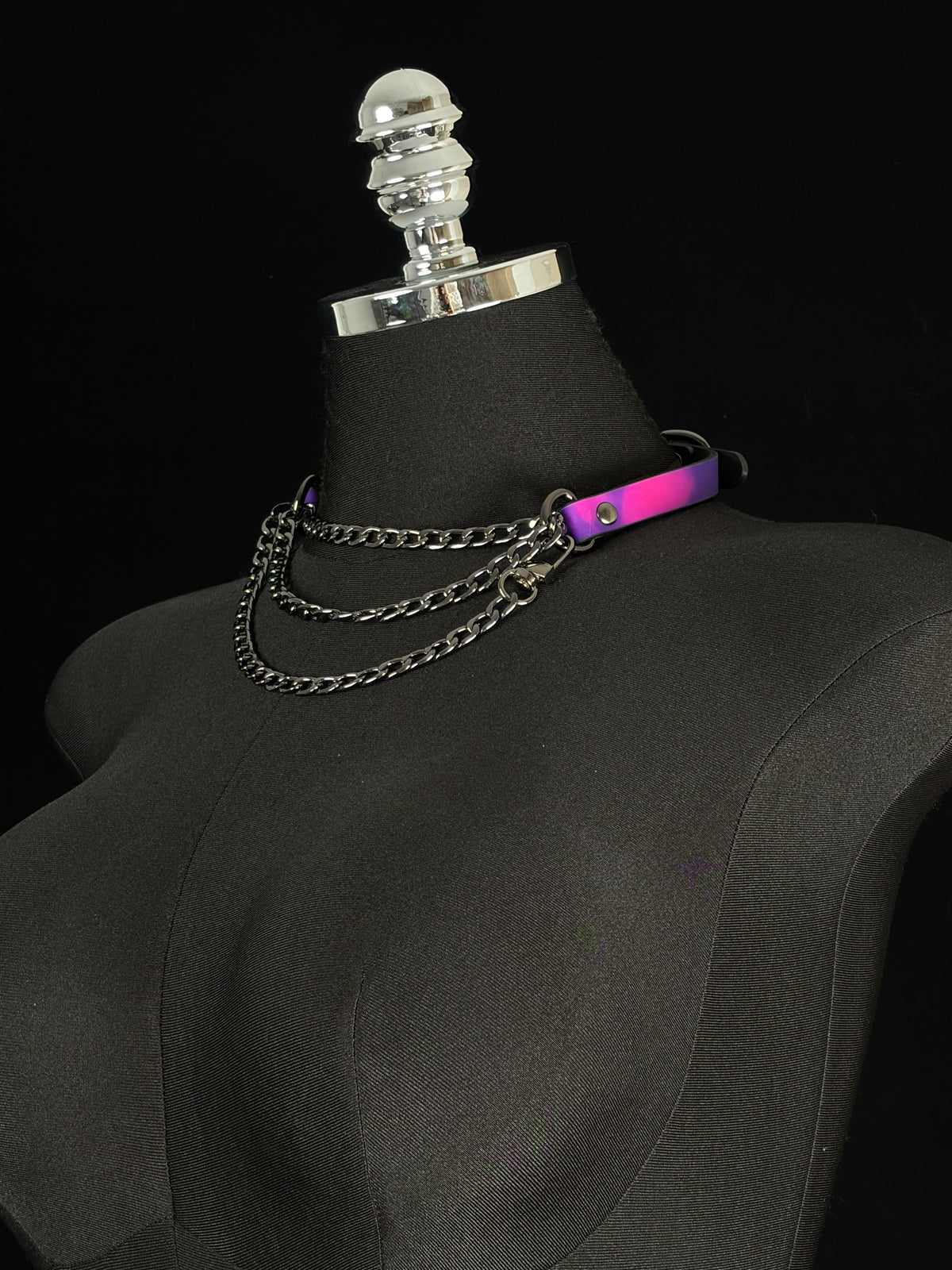 EVERGLIMP — Triple-Layer Color-Changing Leather Choker