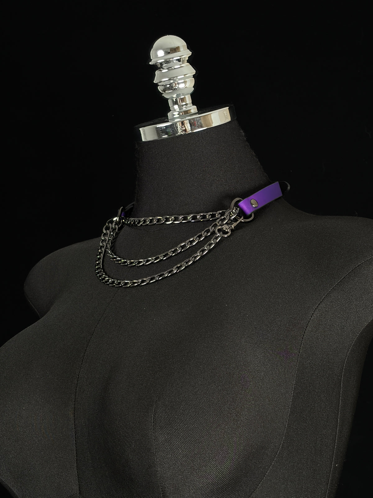 EVERGLIMP — Triple-Layer Color-Changing Leather Choker