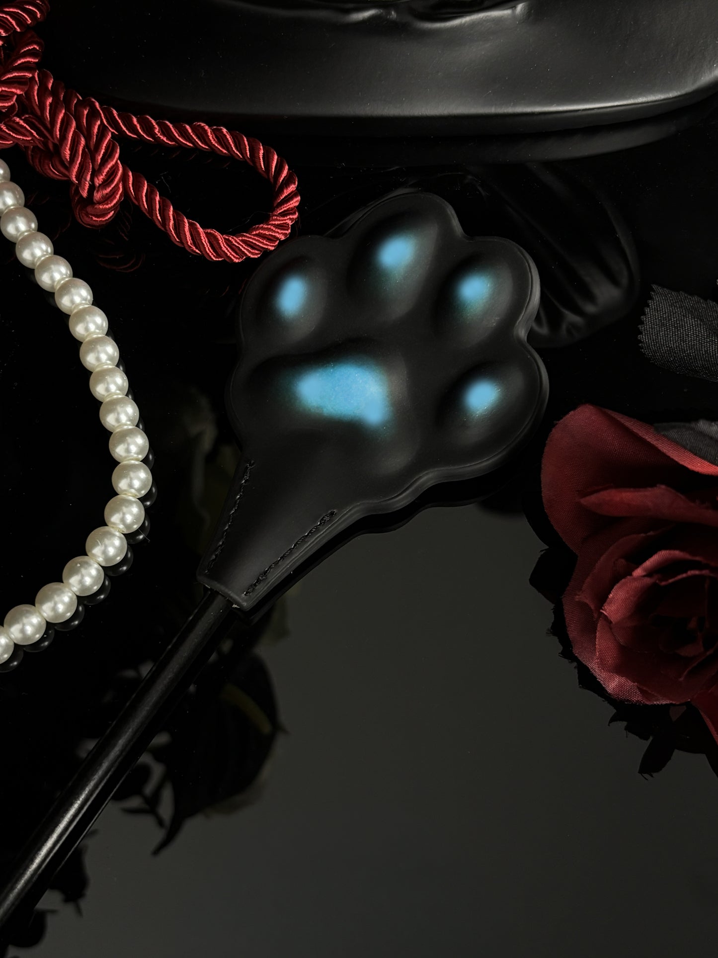 EVERGLIMP-Cat Paw  Black to Blue
