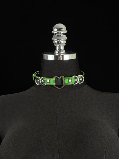 EVERGLIMP — Silver Heart Color-Changing Leather Choker -Black to Green