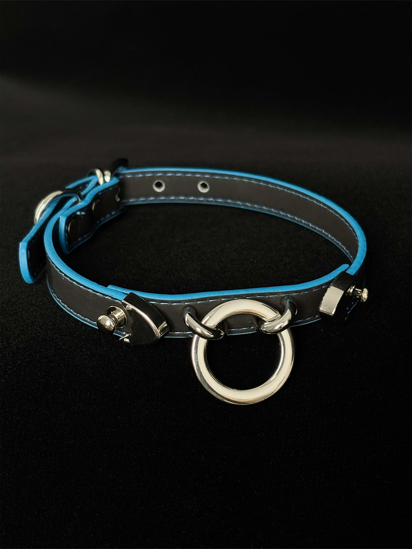 EVERGLIMP — Oring Choker Black to Blue