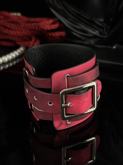 EVERGLIMP-Color-Changing Leather Bracelet – Black to Red