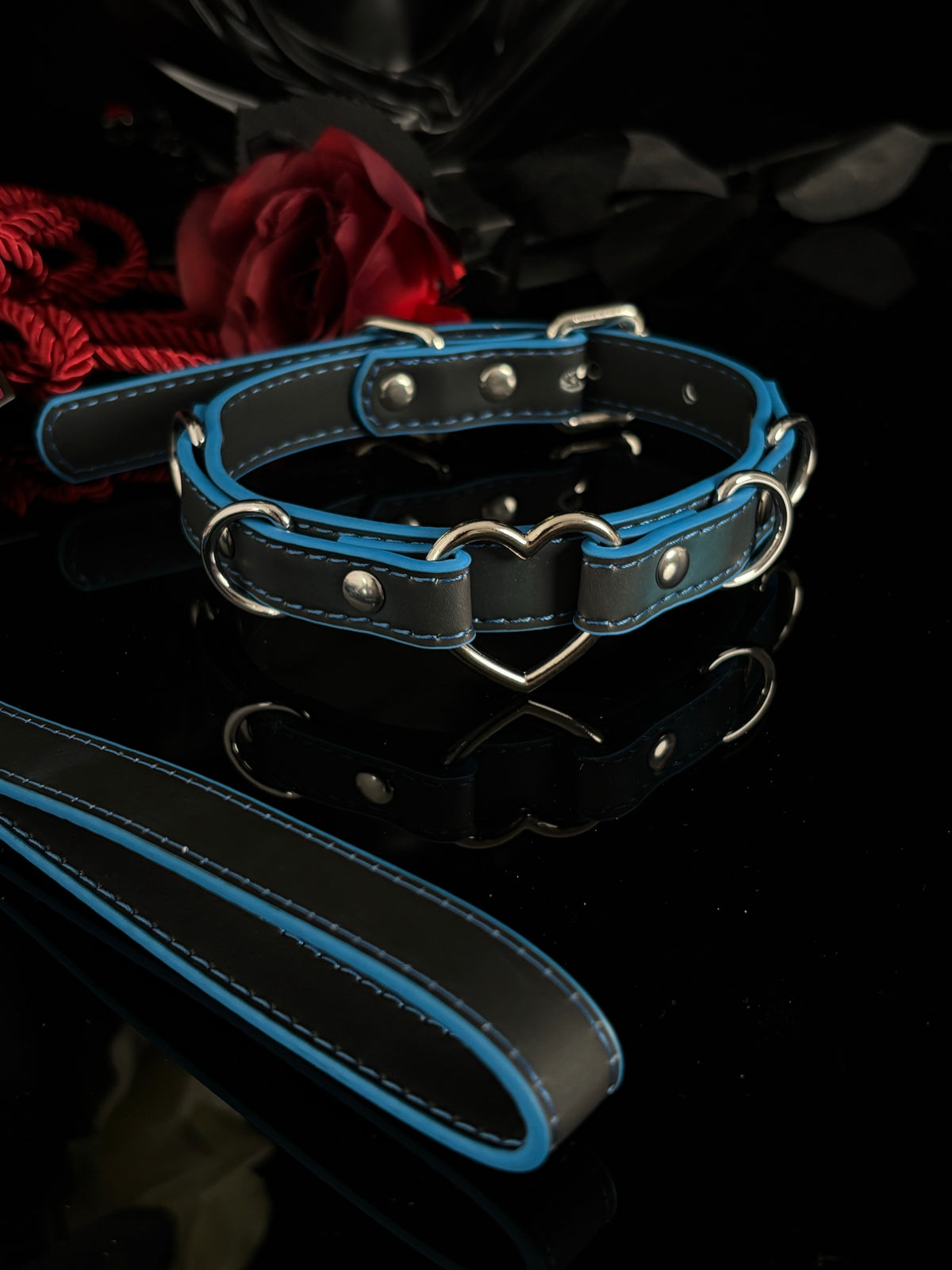 EVERGLIMP — Heart -Changing Black to  Blue