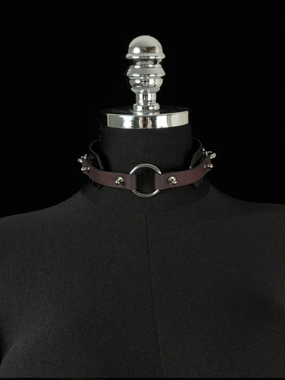 EVERGLIMP — O-Ring Choker- Crocodile Leather- Black to Red