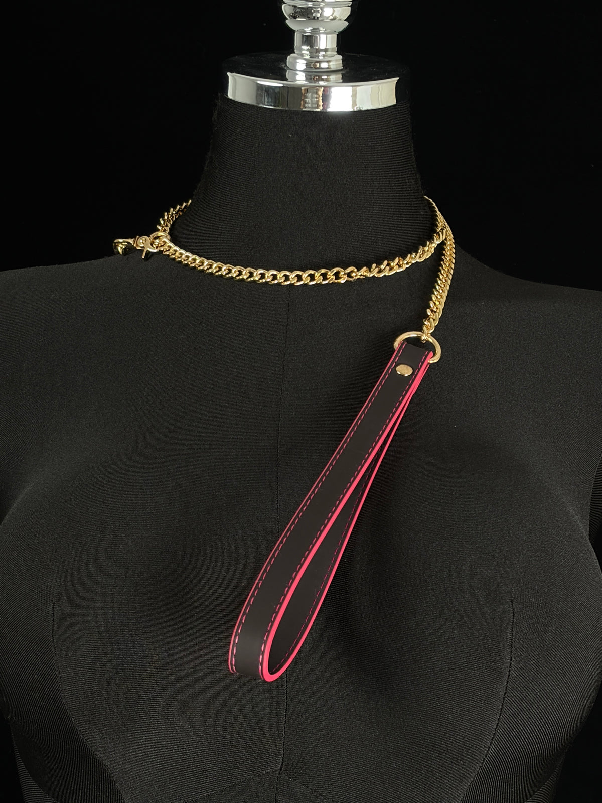 EVERGLIMP — Color-Changing Leather Chain Accessory -Black to Red