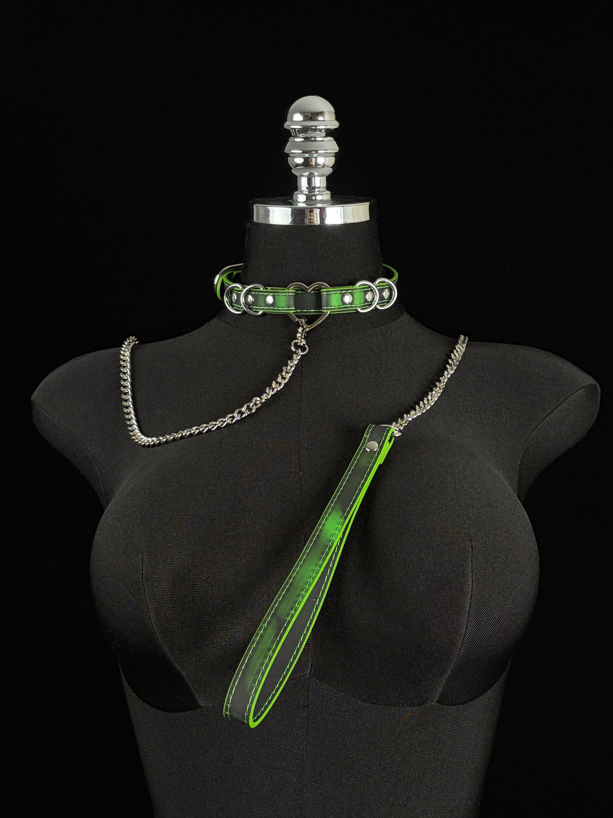 EVERGLIMP — Silver Heart Color-Changing Leather Choker Set -Black to Green