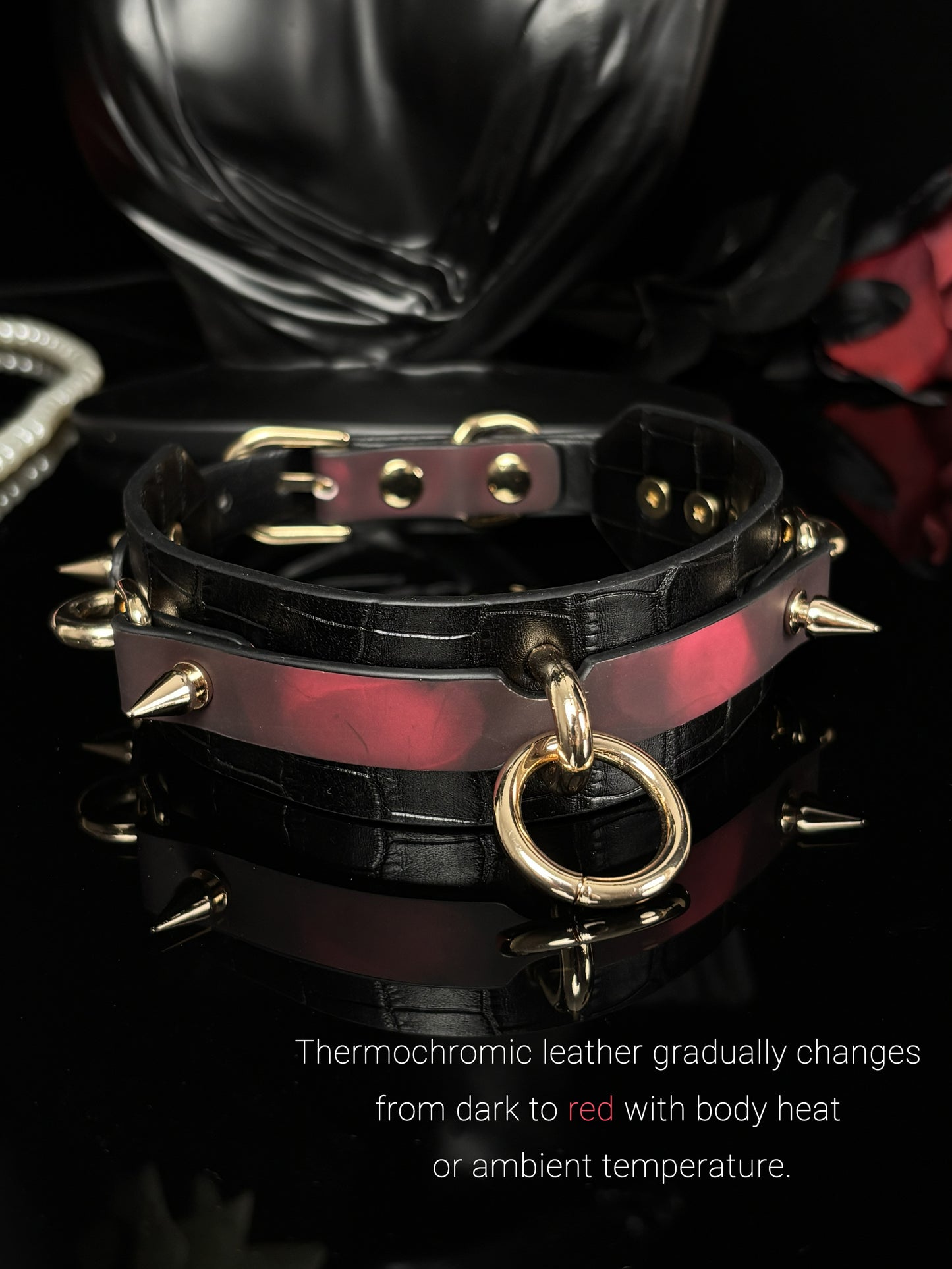 EVERGLIMP — Thermochromic Studded O-Ring Choker- Crocodile Leather- Black to Red