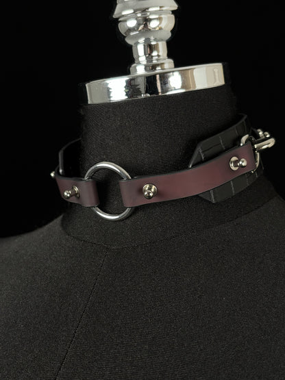 EVERGLIMP — O-Ring Choker- Crocodile Leather- Black to Red