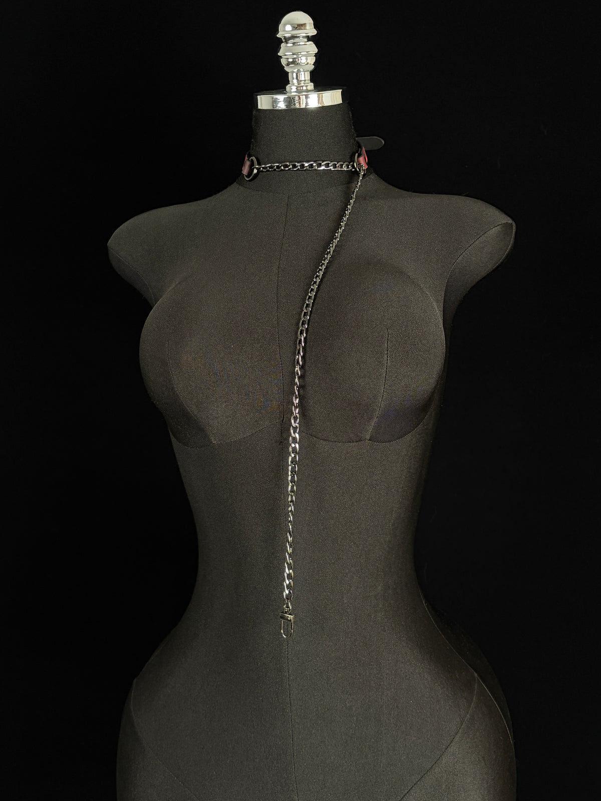 EVERGLIMP — Triple-Layer Color-Changing Leather Choker