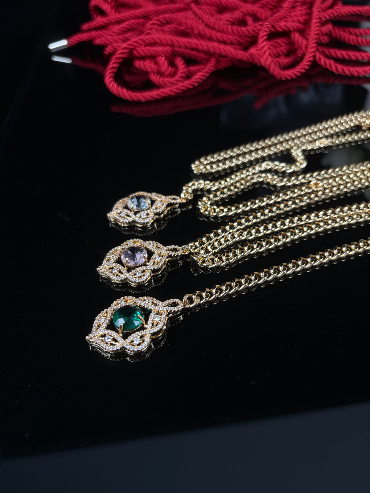 EVERGLIMP-Hollow Rhinestone Pendant Necklace