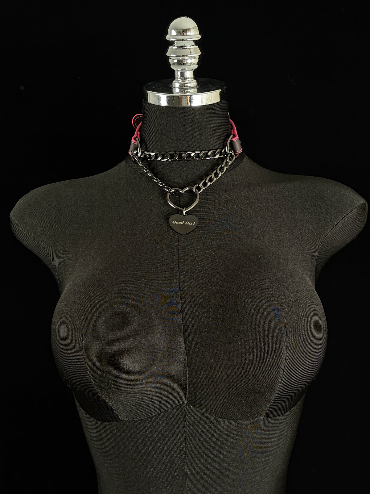 EVERGLIMP — Good Girl Thermochromic Black-to-Red Leather Y-Necklace
