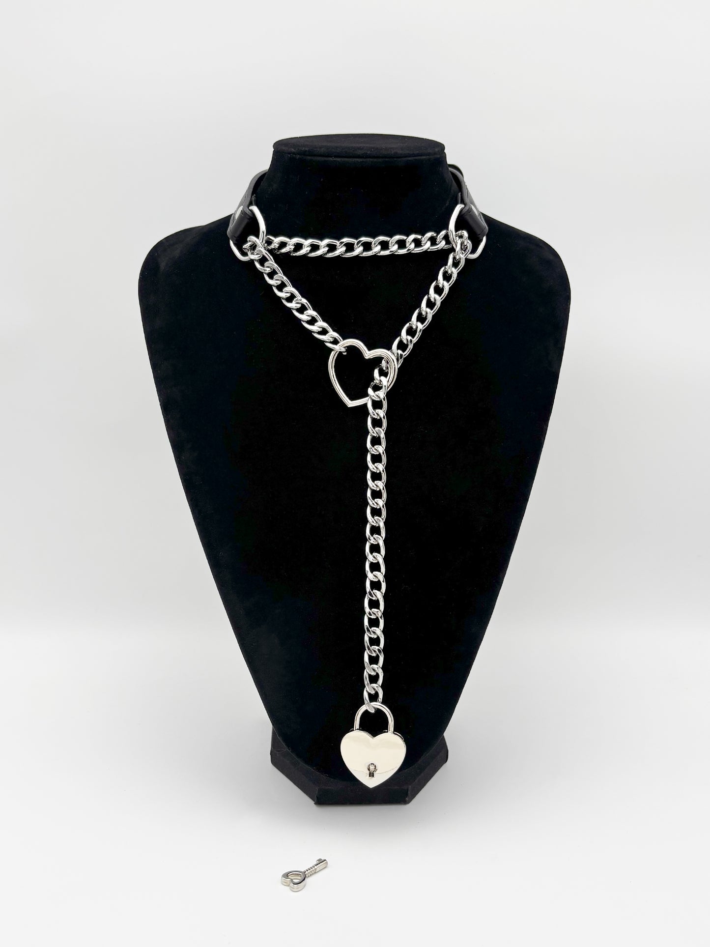 EVERGLIMP — Necklace With Key