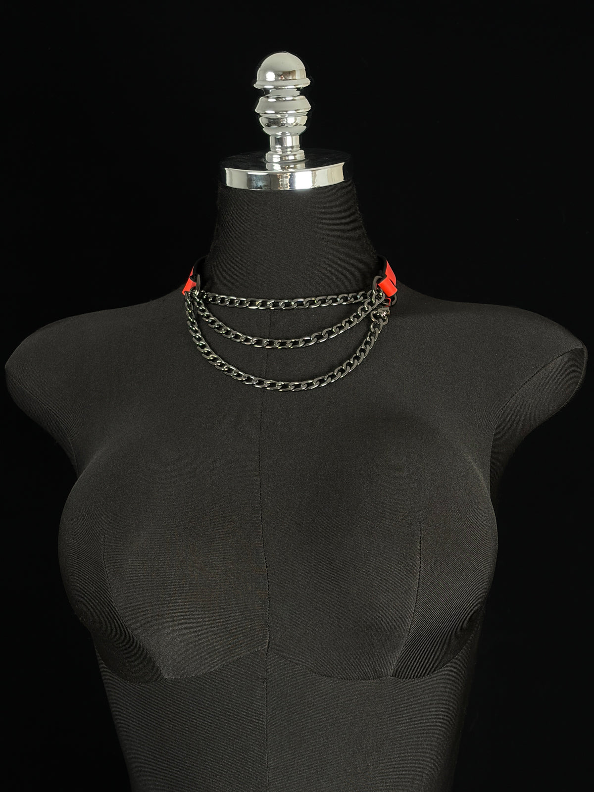 EVERGLIMP — Triple-Layer Color-Changing Leather Choker