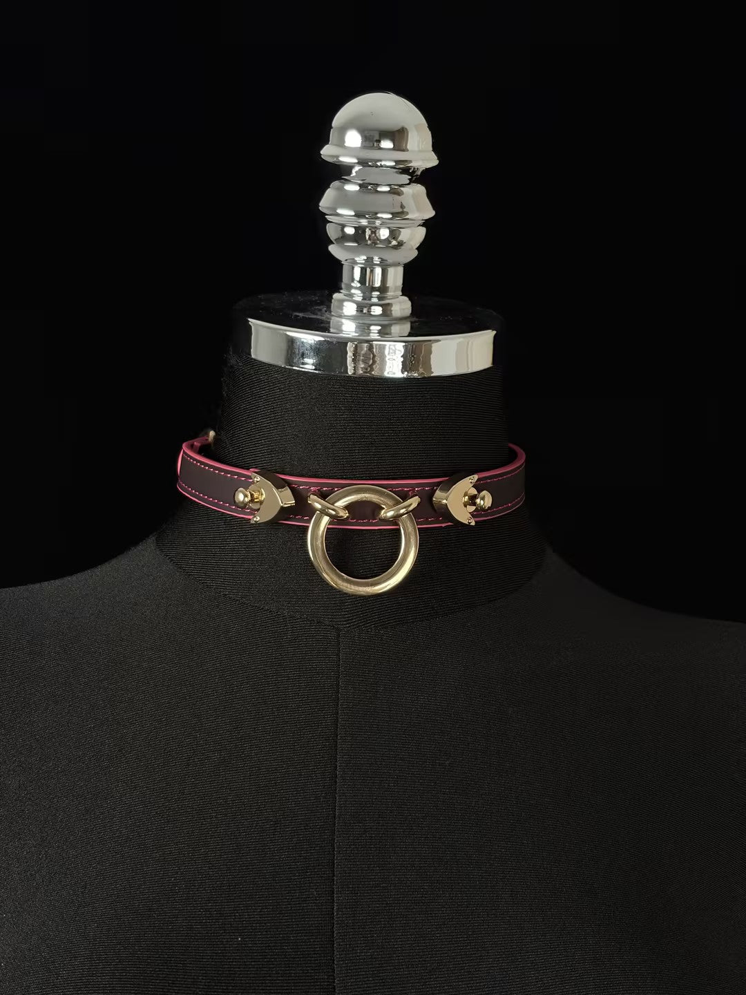 EVERGLIMP — Oring Choker Color-Changing Black to Red
