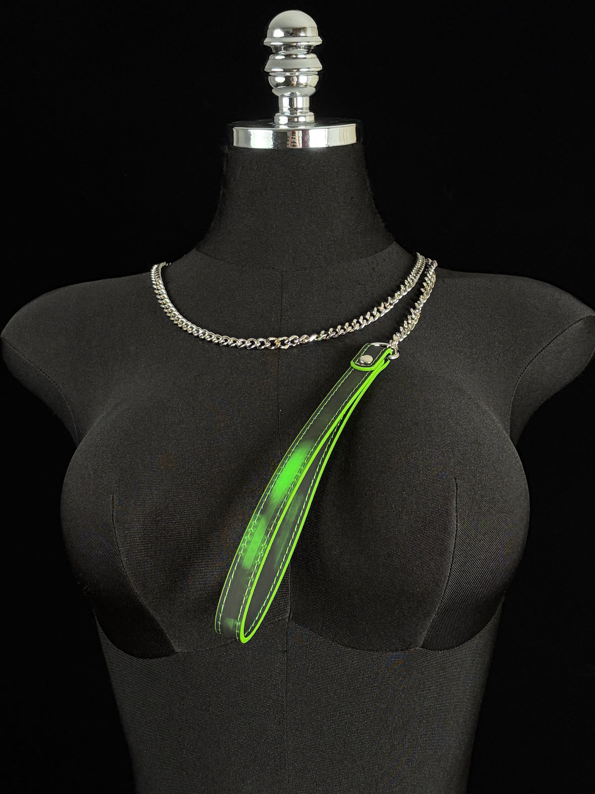 EVERGLIMP — Multi-Color-Changing Leather Chain Accessory