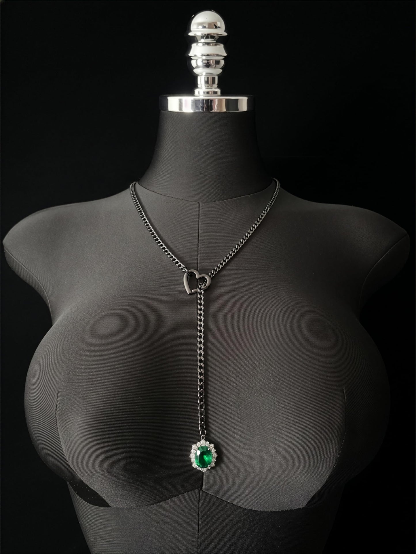 EVERGLIMP — Rhinestone Pendant Necklace