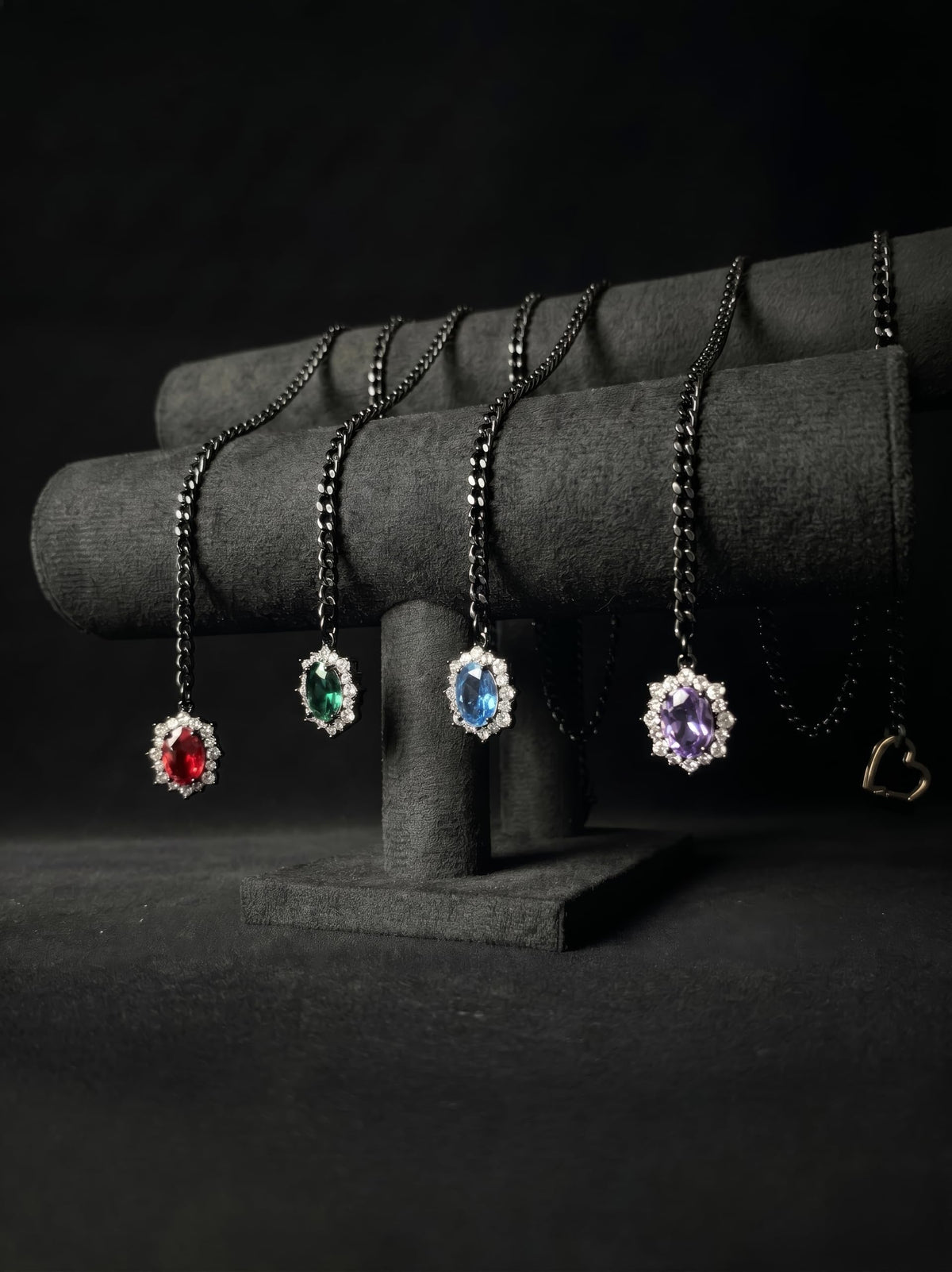 EVERGLIMP — Rhinestone Pendant Necklace