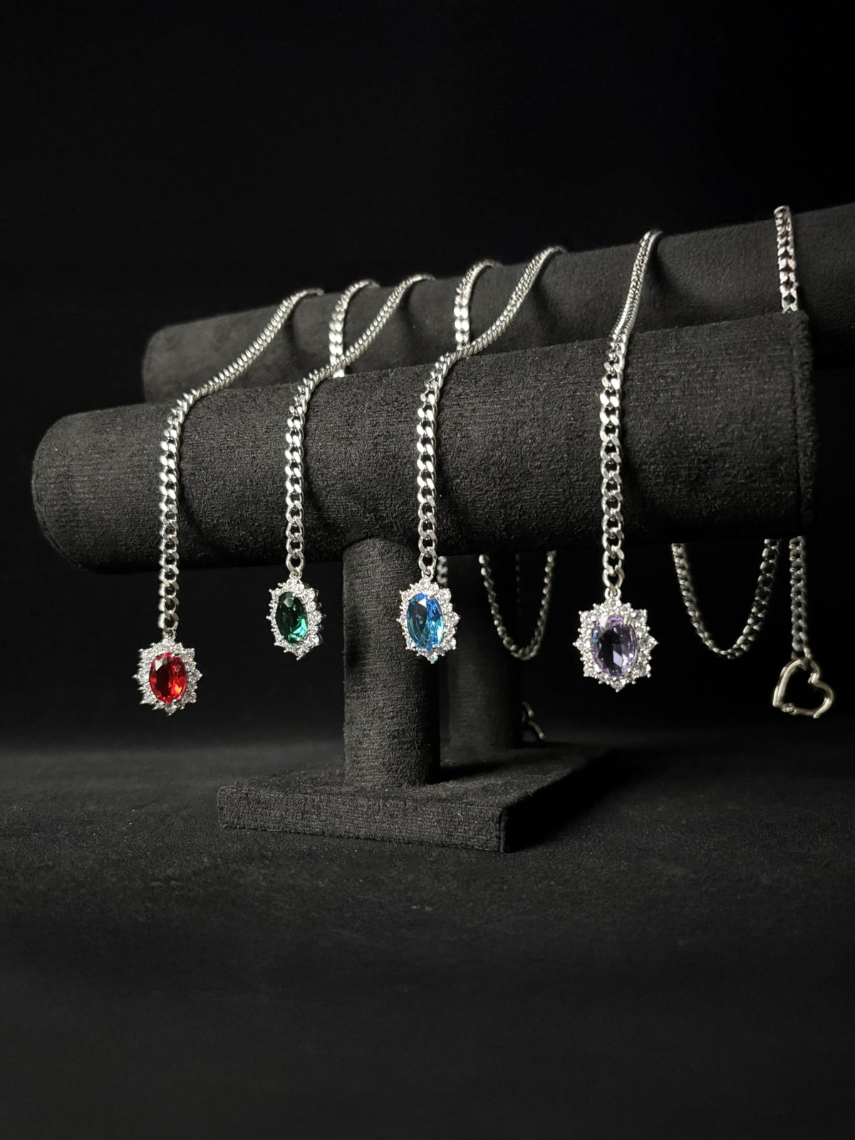 EVERGLIMP — Rhinestone Pendant Chain Necklace